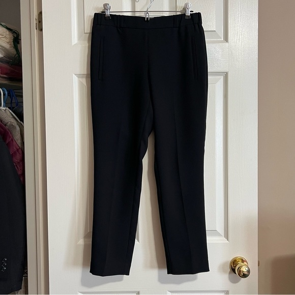 Aritzia Wilfred Darontal Cropped Crepe Dress Pant Trousers in Black - Sz 2 - Picture 3 of 13